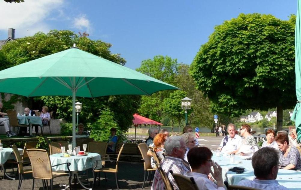 Panorama-Cafe Moselgarten Alf Bagian luar foto
