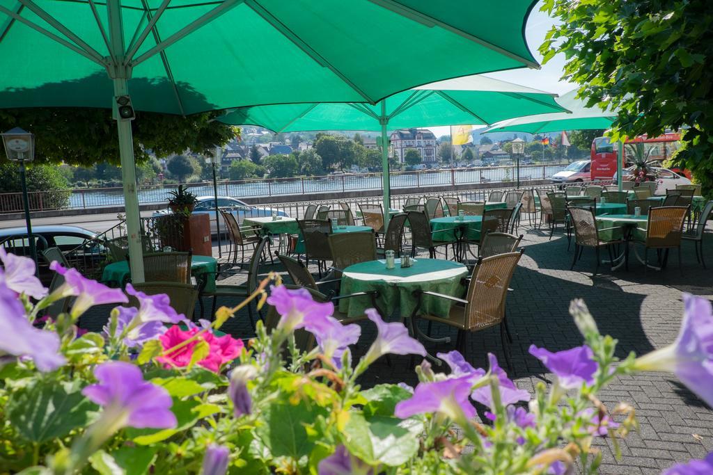 Panorama-Cafe Moselgarten Alf Bagian luar foto